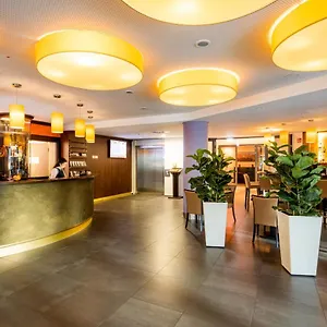 Stadthotel Am Roemerturm **** Köln